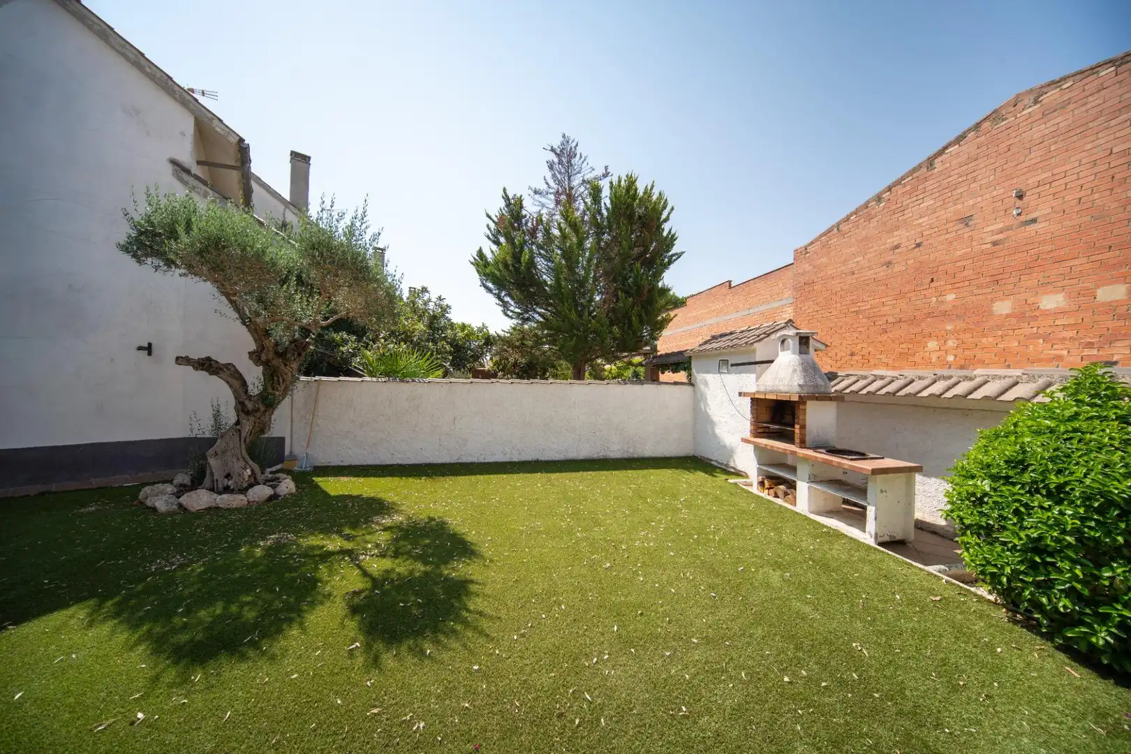 Jardí de Casa o xalet en venda en Calaf amb Calefacció, Terrassa i Moblat