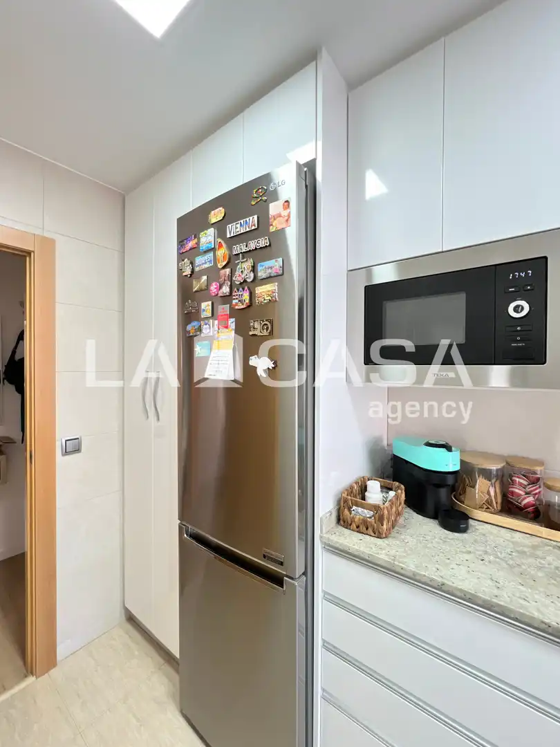 Cocina de Piso en venta en Badalona con Calefacción y Balcón
