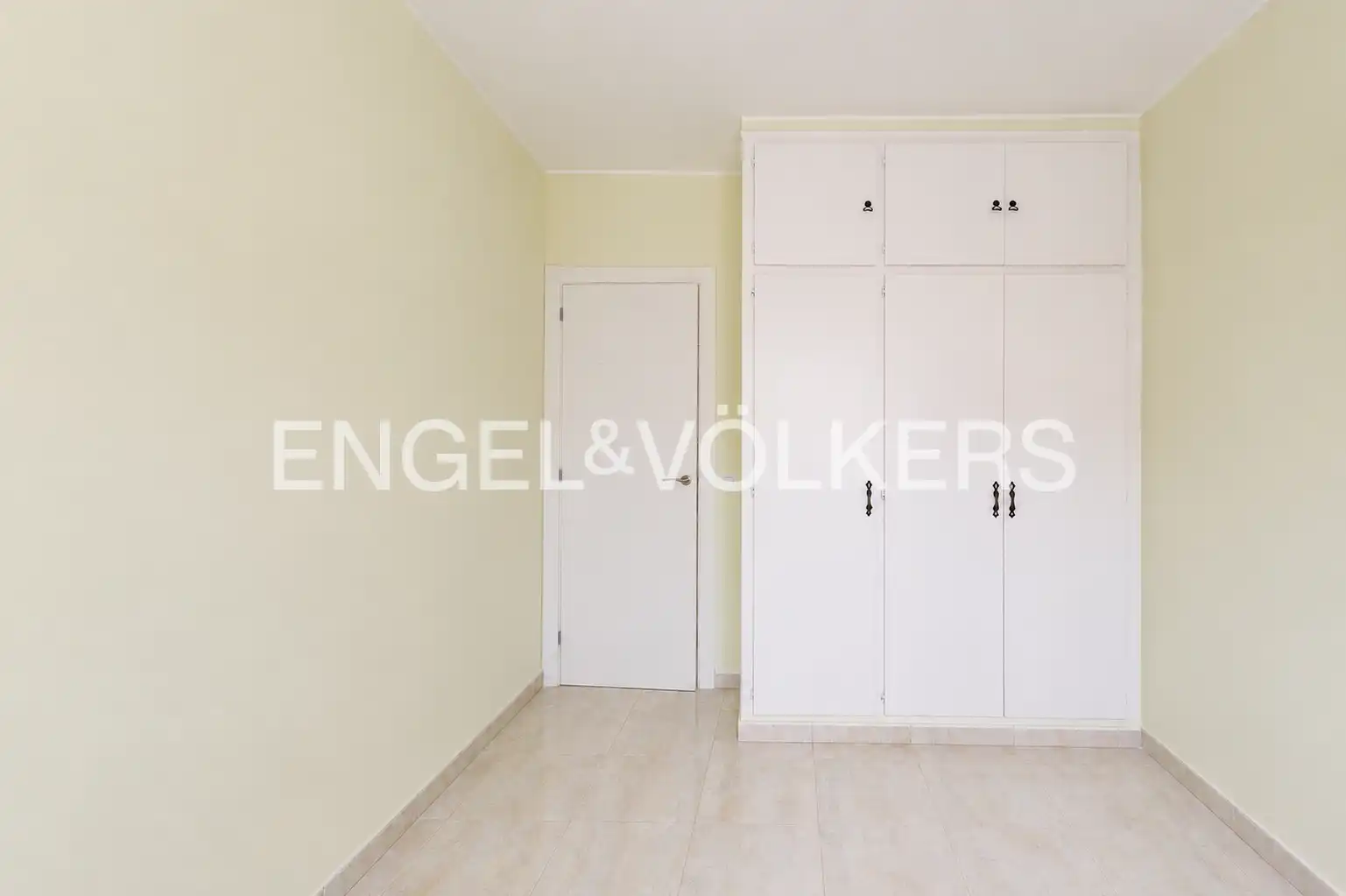 Flat for sale in Tordera  with Air Conditioner, Heating and Balcony