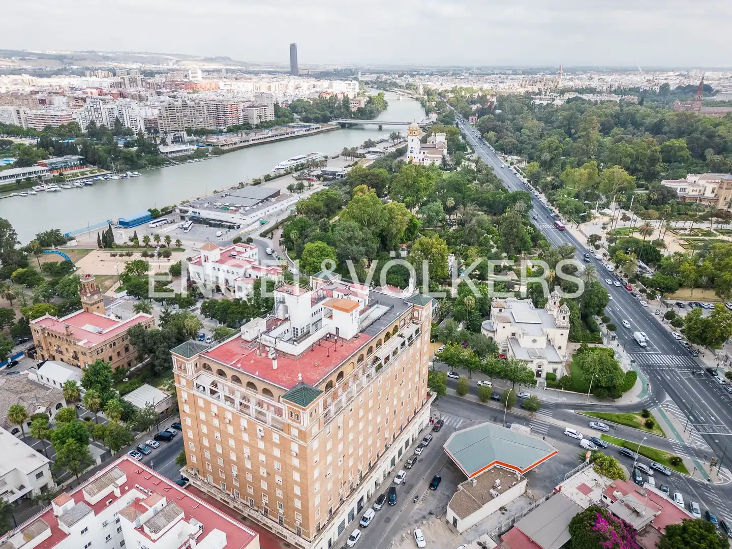 Vista exterior de Piso en venta en Sevilla con Calefacción