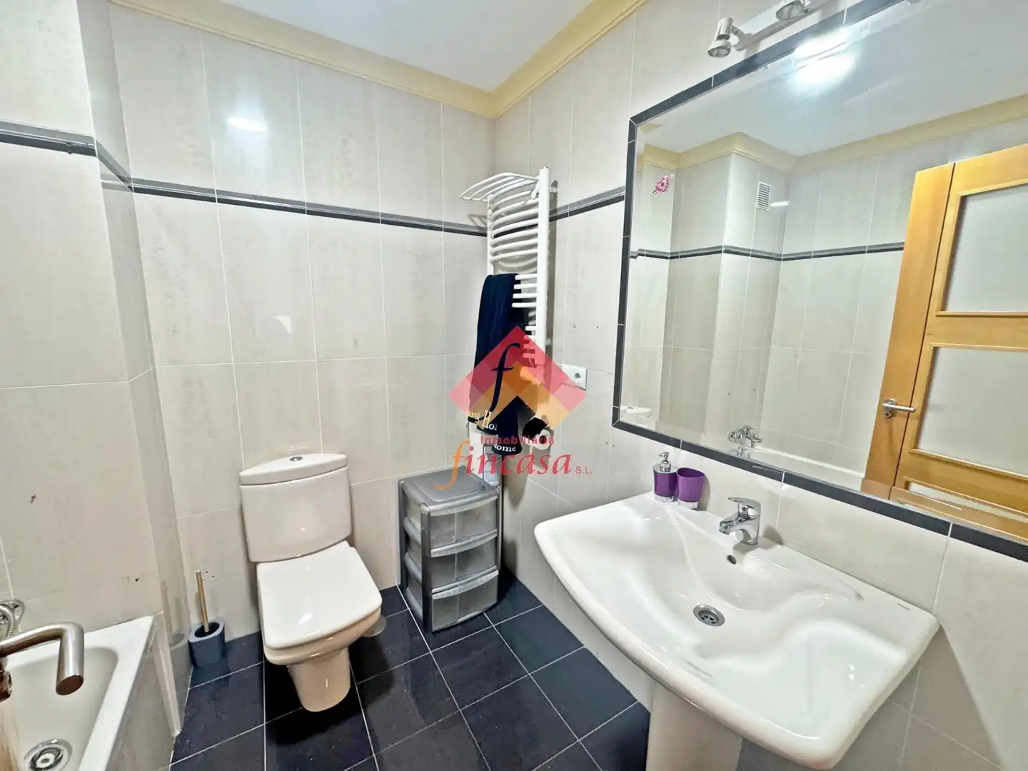 Bathroom of Flat for sale in Ronda  with Terrace and Furnished