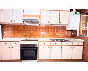 Kitchen of Flat for sale in Vigo 