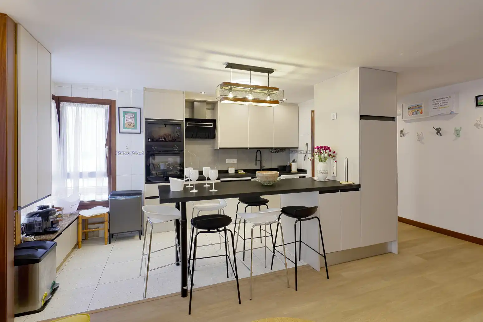 Cocina de Piso en venta en Gijón  con Calefacción, Trastero y Amueblado