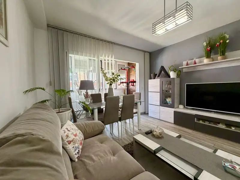 Living room of Flat for sale in Madrid  with Heating, Terrace and Storage room