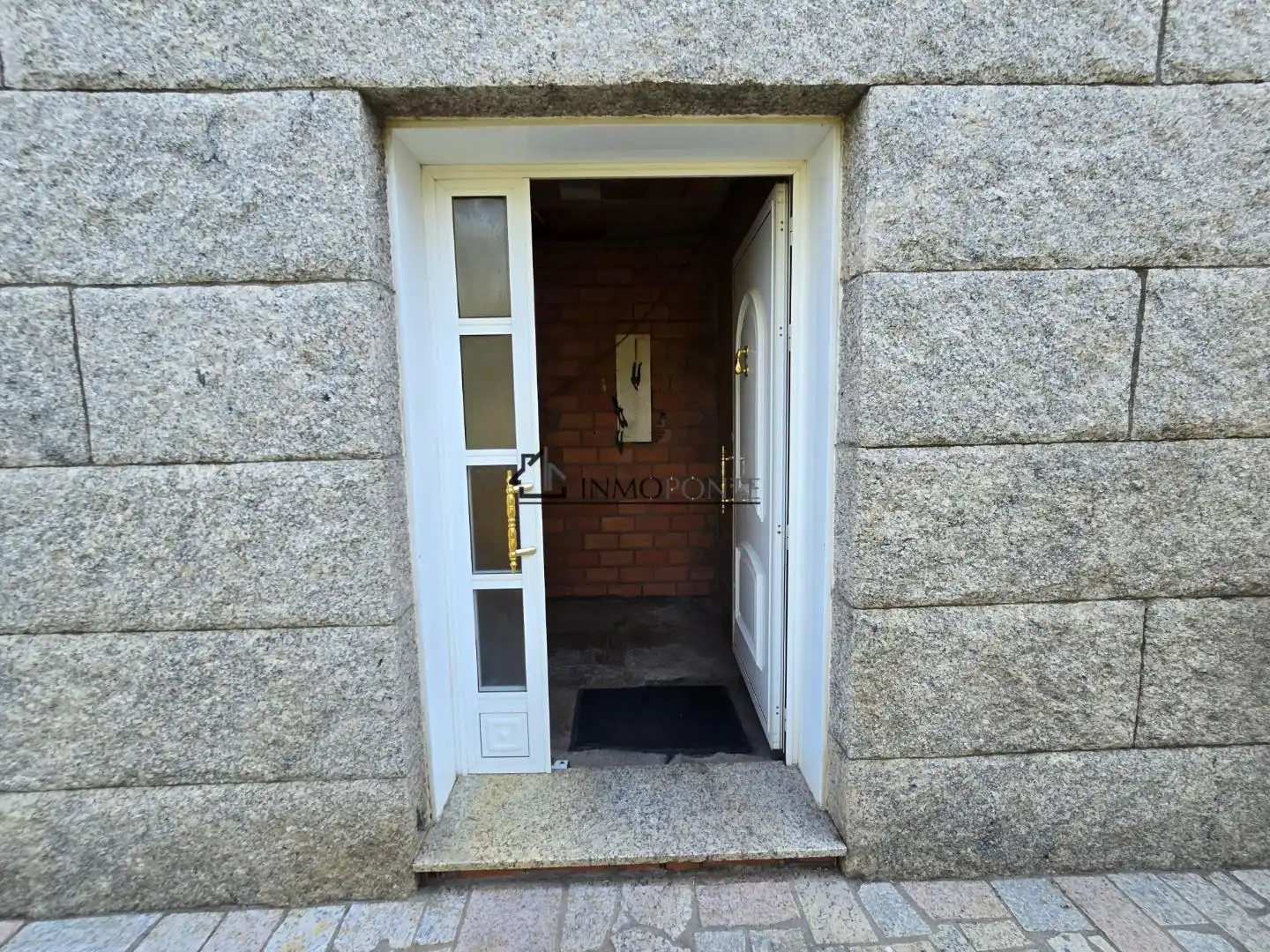 Casa o xalet en venda en Pontevedra Capital  amb Calefacció, Jardí privat i Terrassa