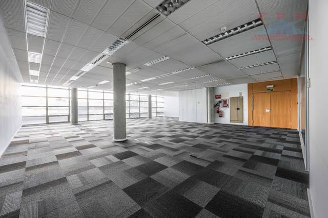 Oficina en Alquiler en Zona Industrial