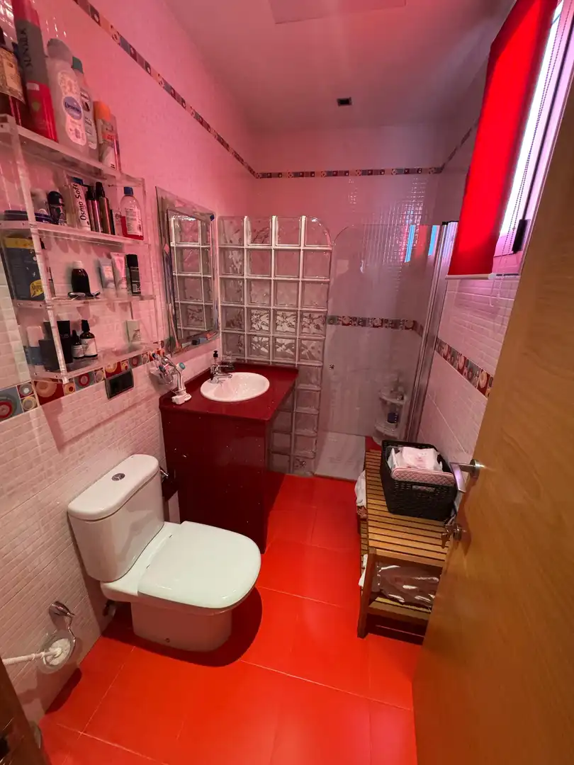 Bany de Casa o xalet en venda en Paradas amb Piscina i Piscina comunitària