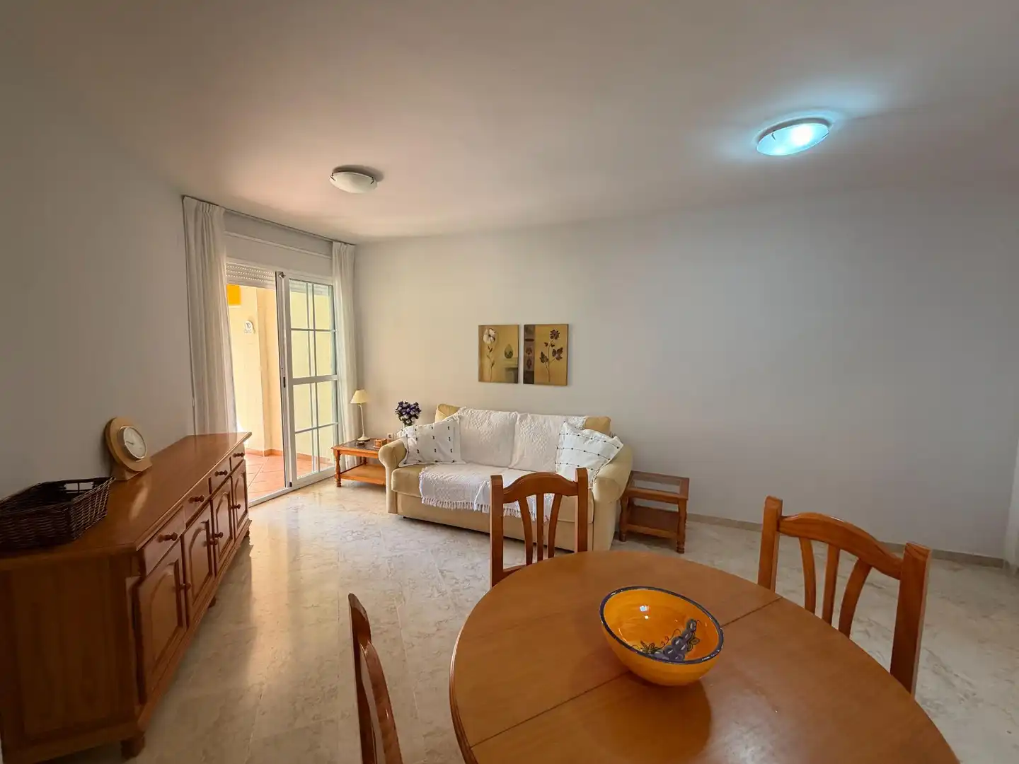 Living room of Flat for sale in Benalmádena  with Private garden, Terrace and Community pool