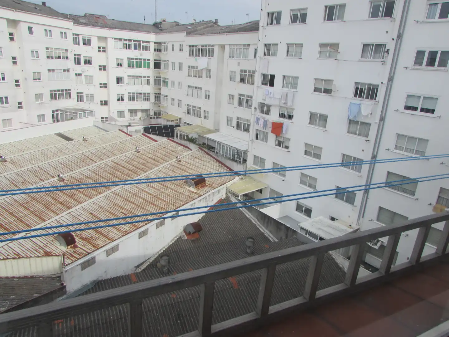 Vista exterior de Piso en venta en Ferrol con Calefacción, Trastero y Amueblado