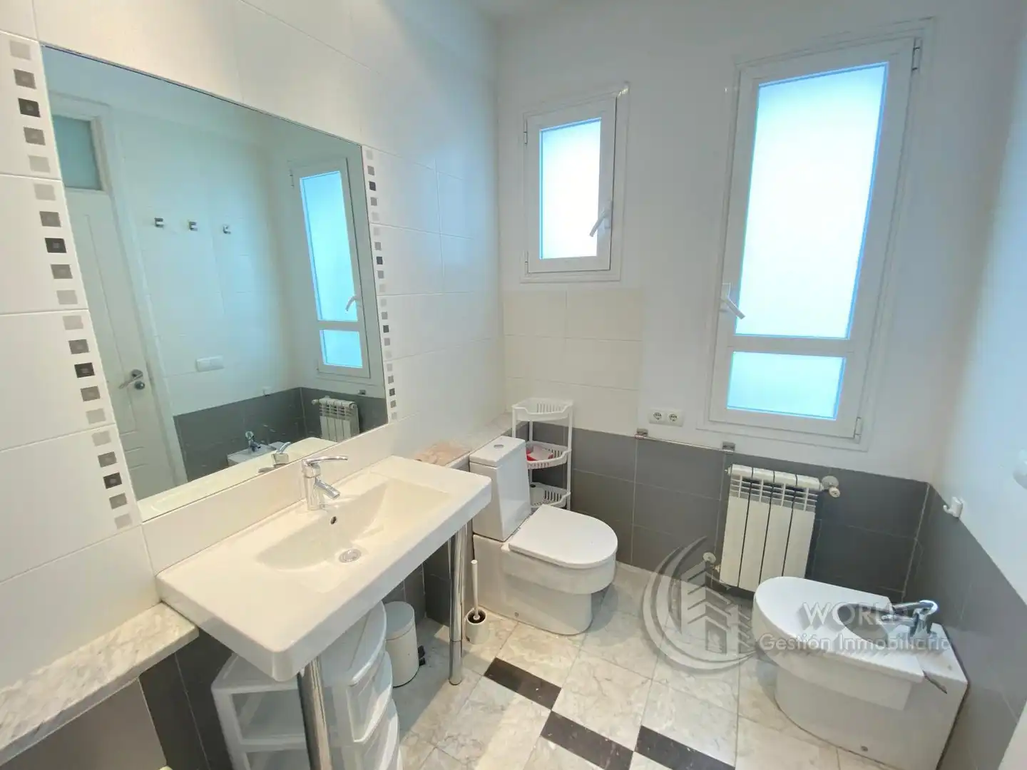 Bathroom of Flat for rent in Chamberí