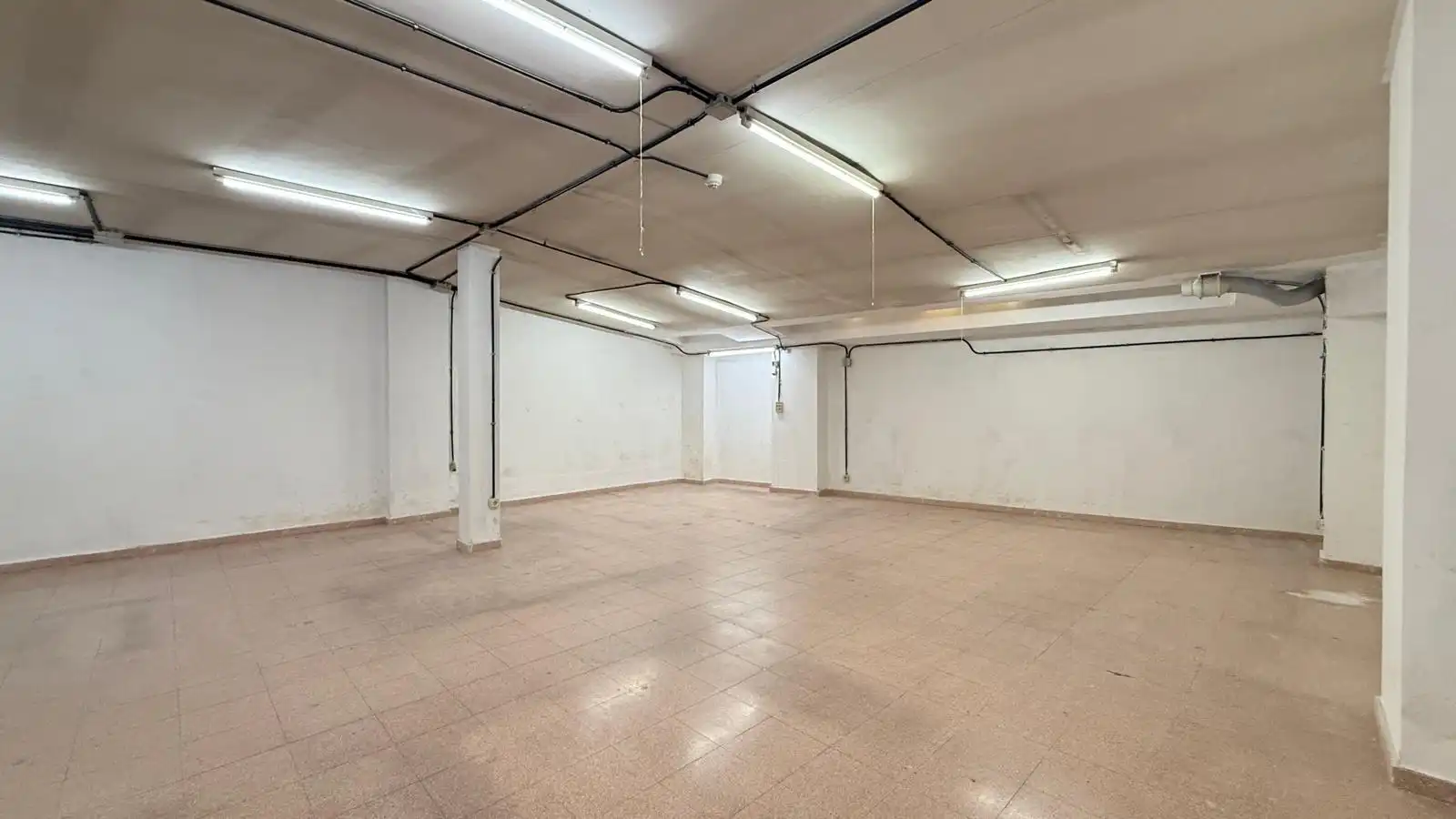 Local comercial en venda a Centre, imagen 3