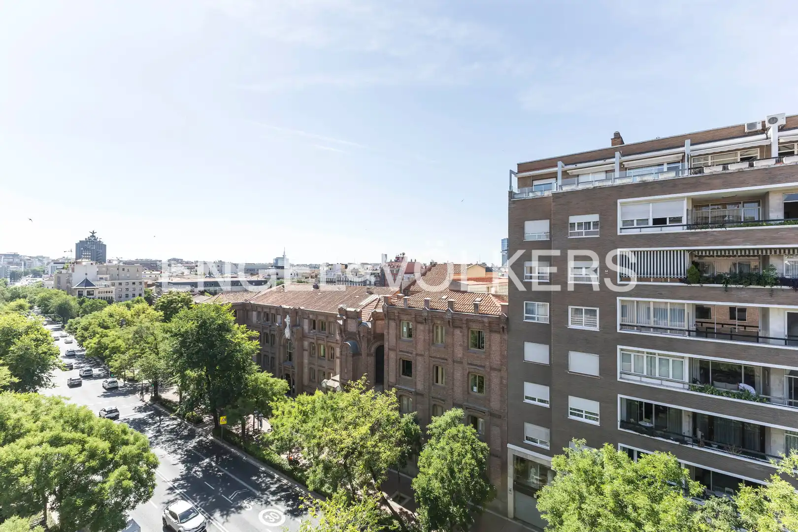 Außenansicht von Wohnung zum Verkauf in Madrid mit Klimaanlage, Heizung und Parkett