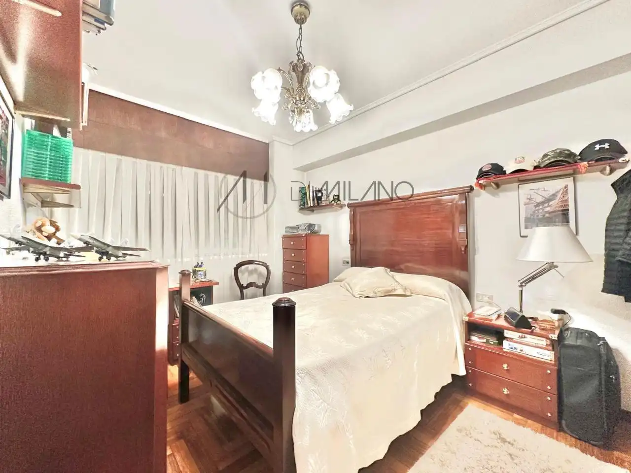 Habitación de Piso en venta en Vigo  con Calefacción, Parquet y Trastero
