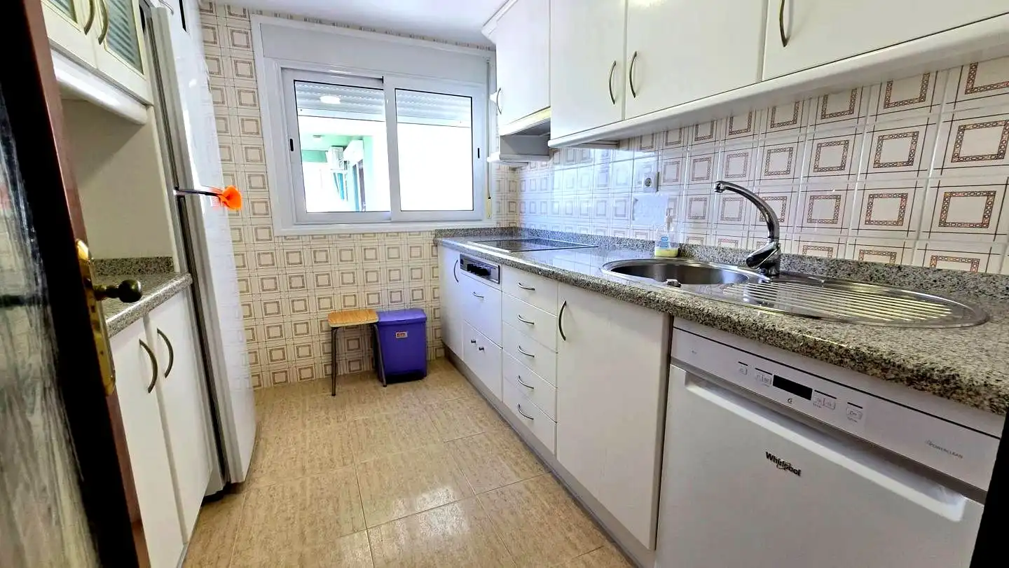 Küche von Wohnungen zum Verkauf in Gandia mit Klimaanlage, Terrasse und Möbliert