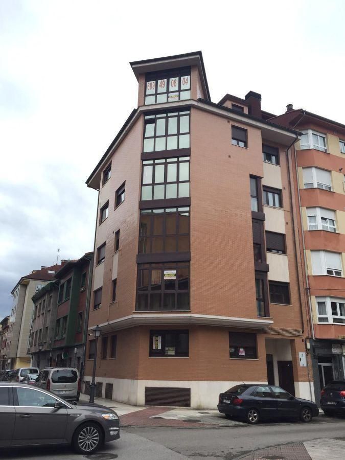 Exterior view of Attic for sale in San Martín del Rey Aurelio  with Heating, Parquet flooring and Storage room