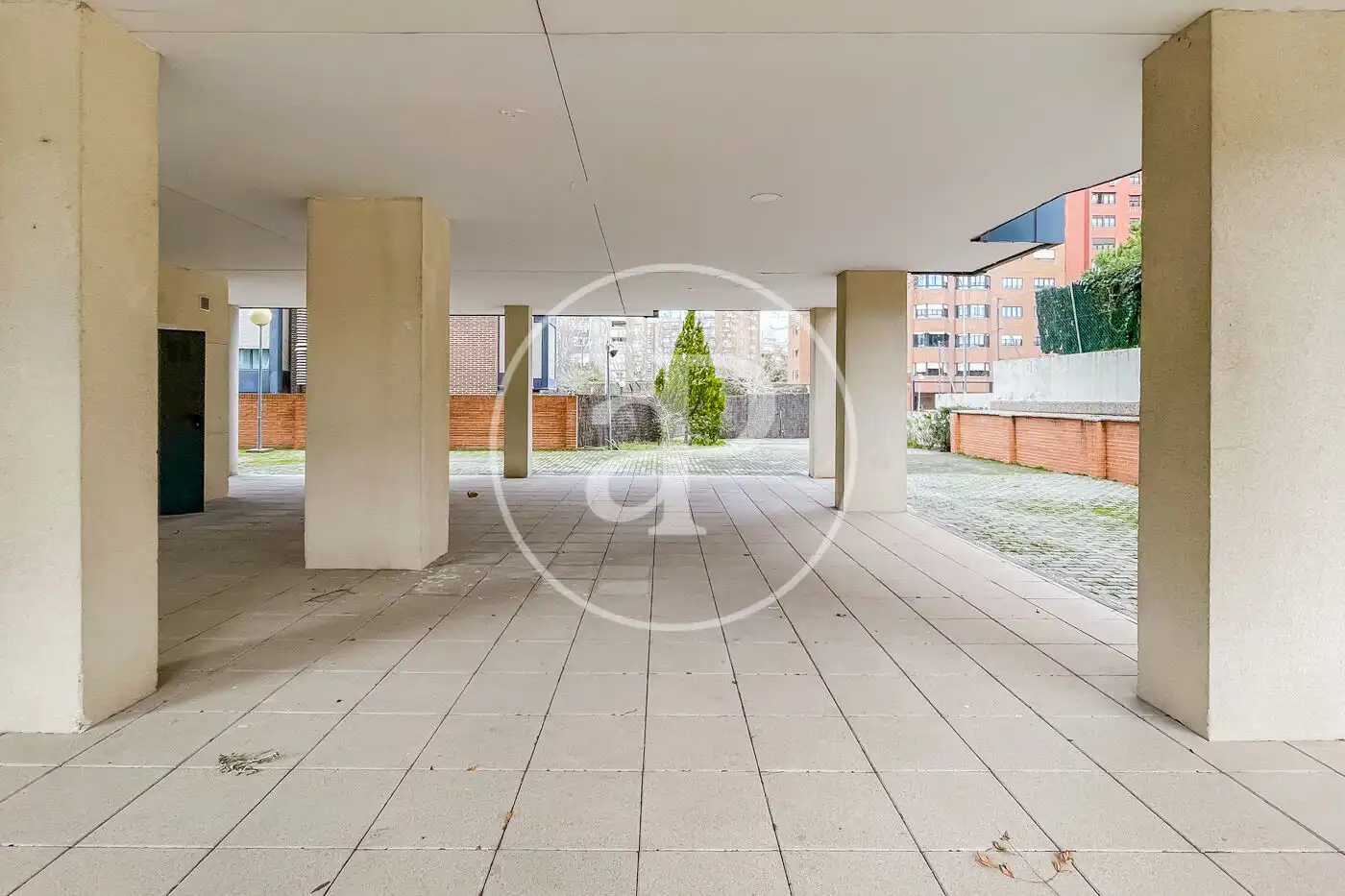Vista exterior de Pis de lloguer en Madrid amb Aire condicionat, Calefacció i Jardí privat