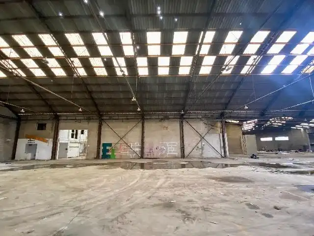 Industrial building for sale in Madrigal