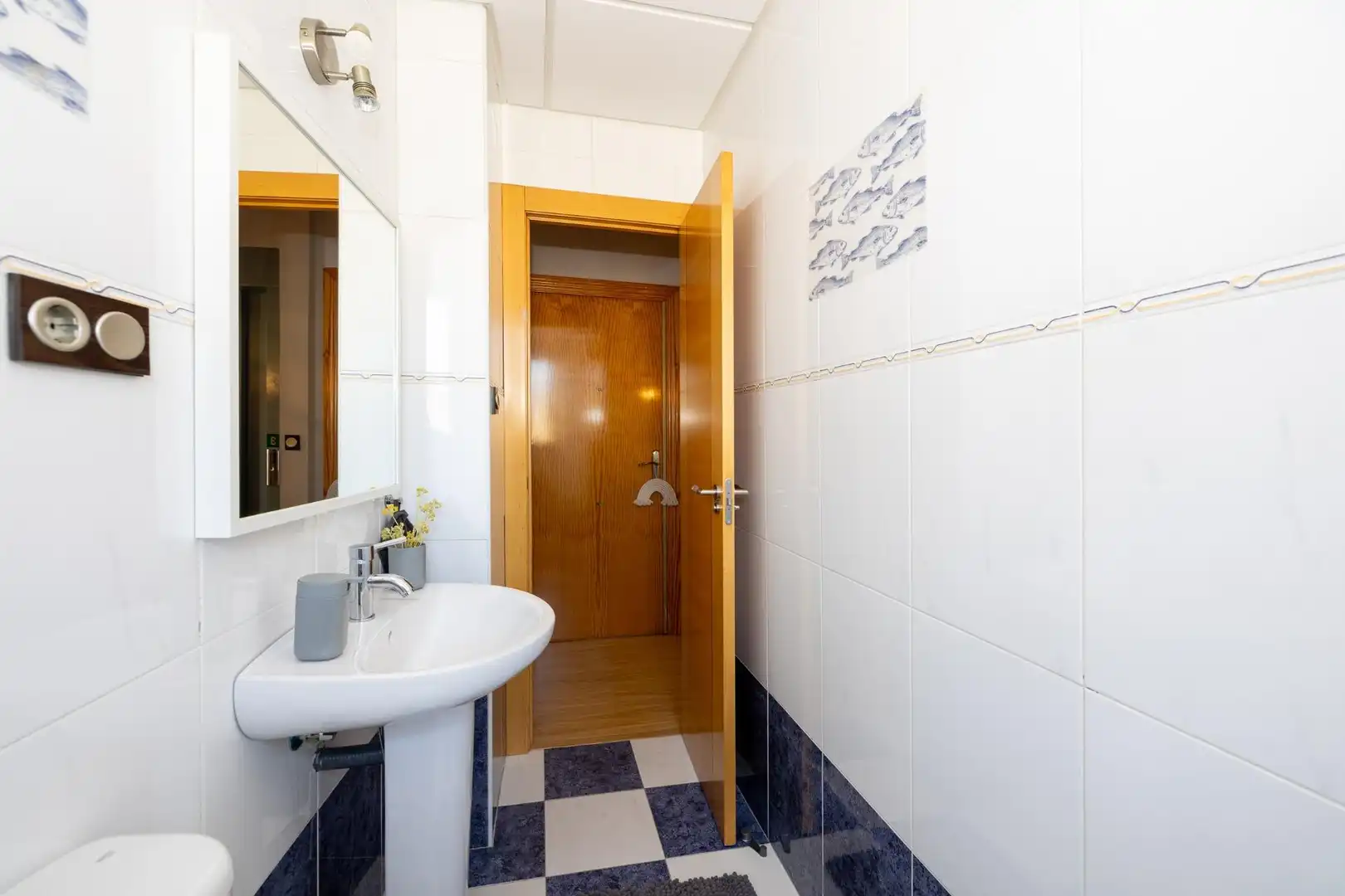 Bany de Dúplex en venda en Granada amb Aire condicionat i Terrassa