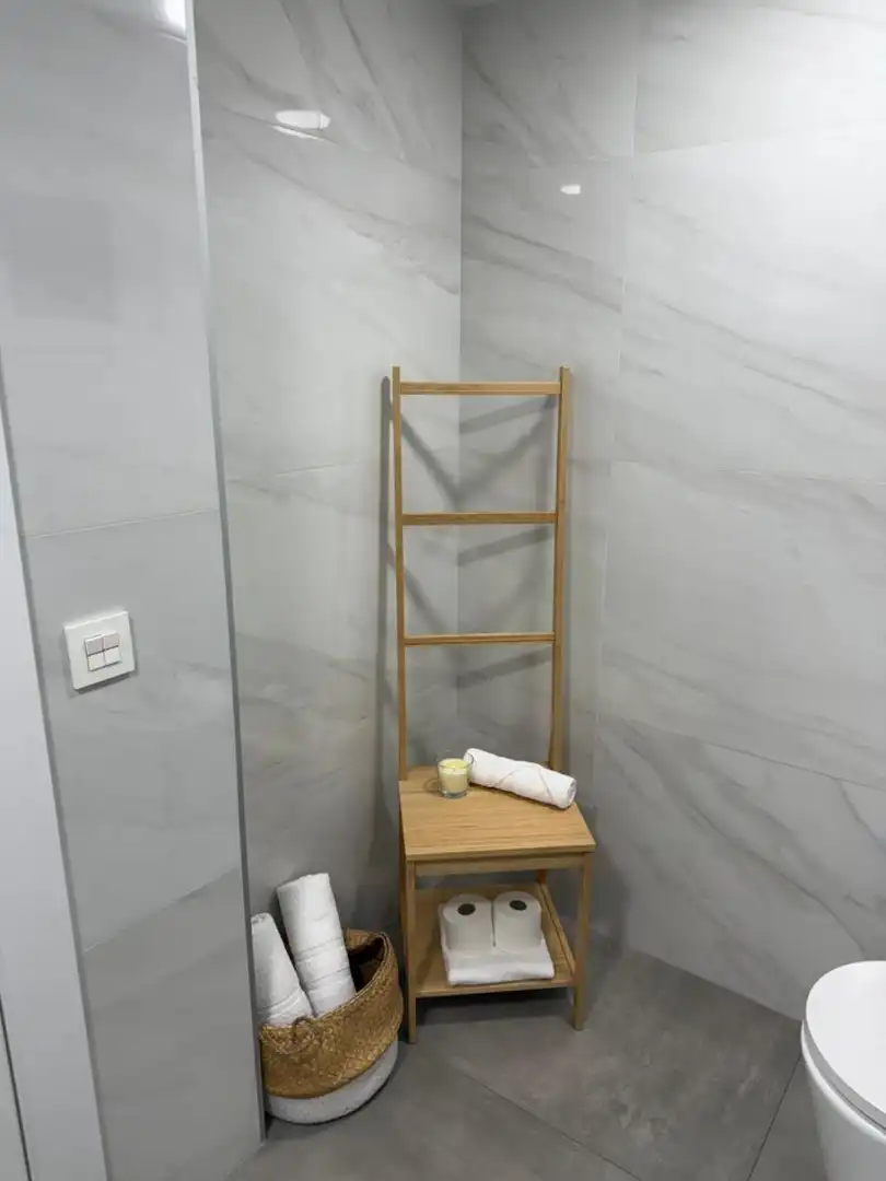 Badezimmer von Wohnung zum Verkauf in Valencia mit Klimaanlage, Parkett und Alarm