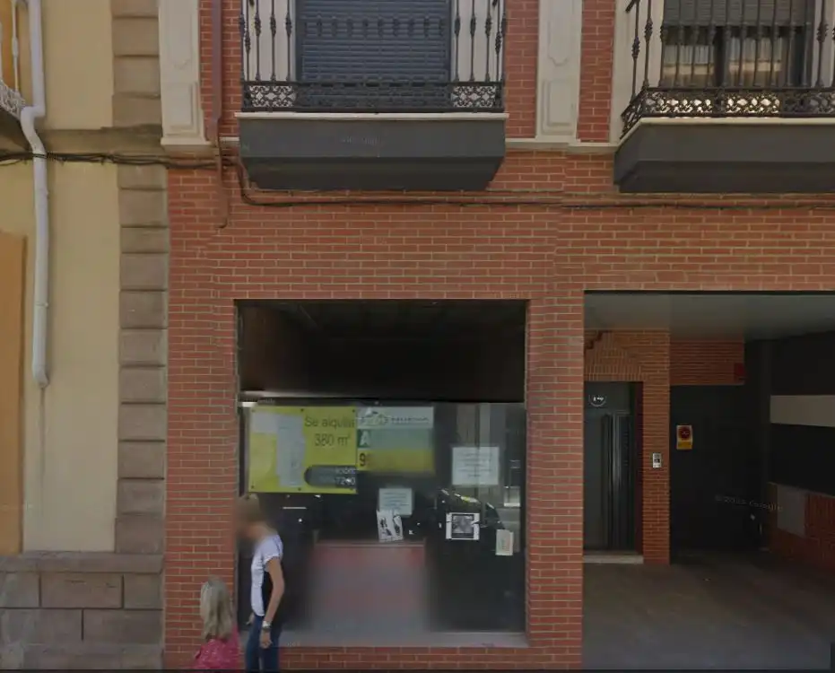 Local comercial en venda a Calle Antón de Jaén 6