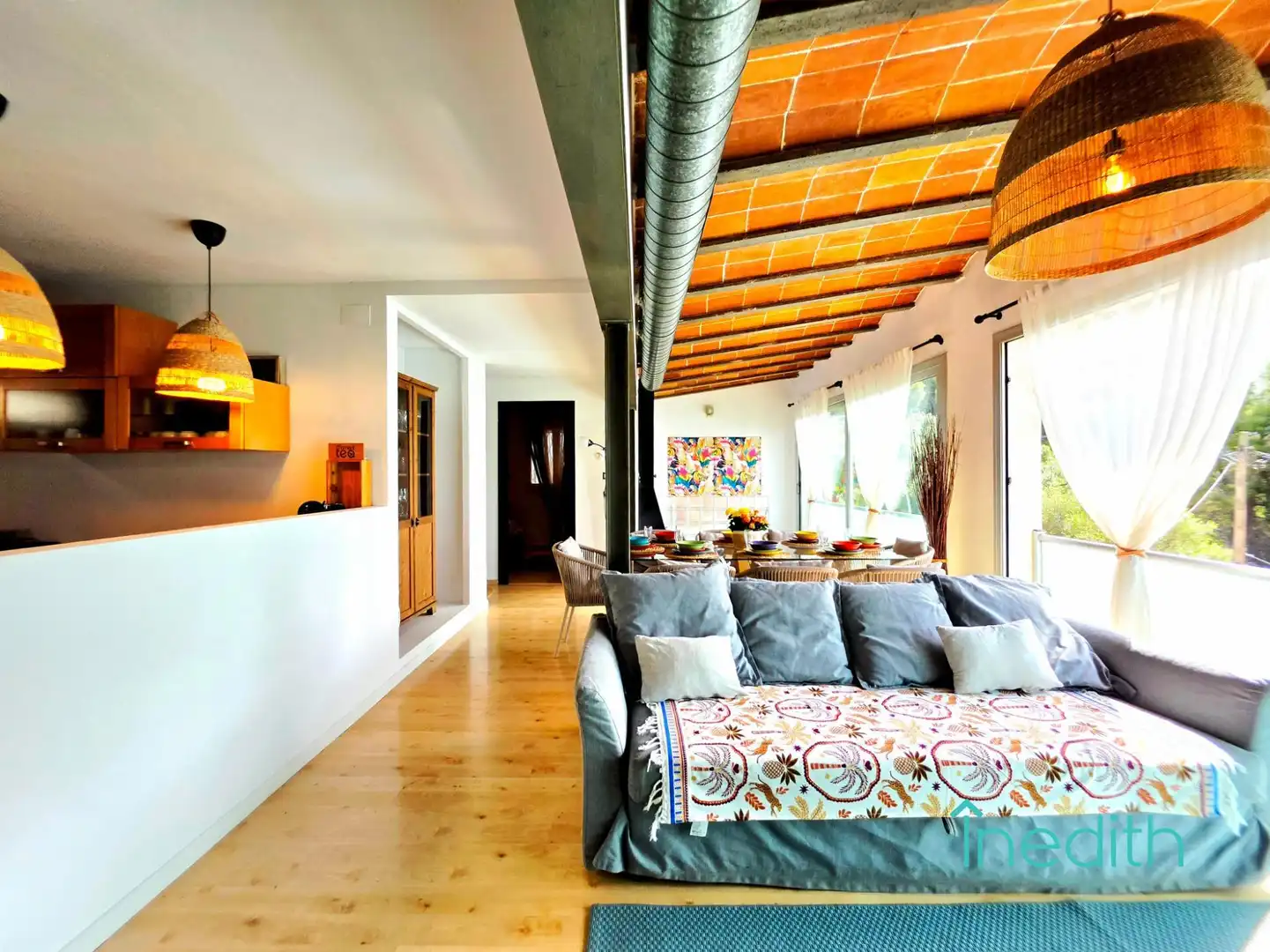Living room of Houses for sale in Castelldefels  with Air Conditioner, Heating and Private garden