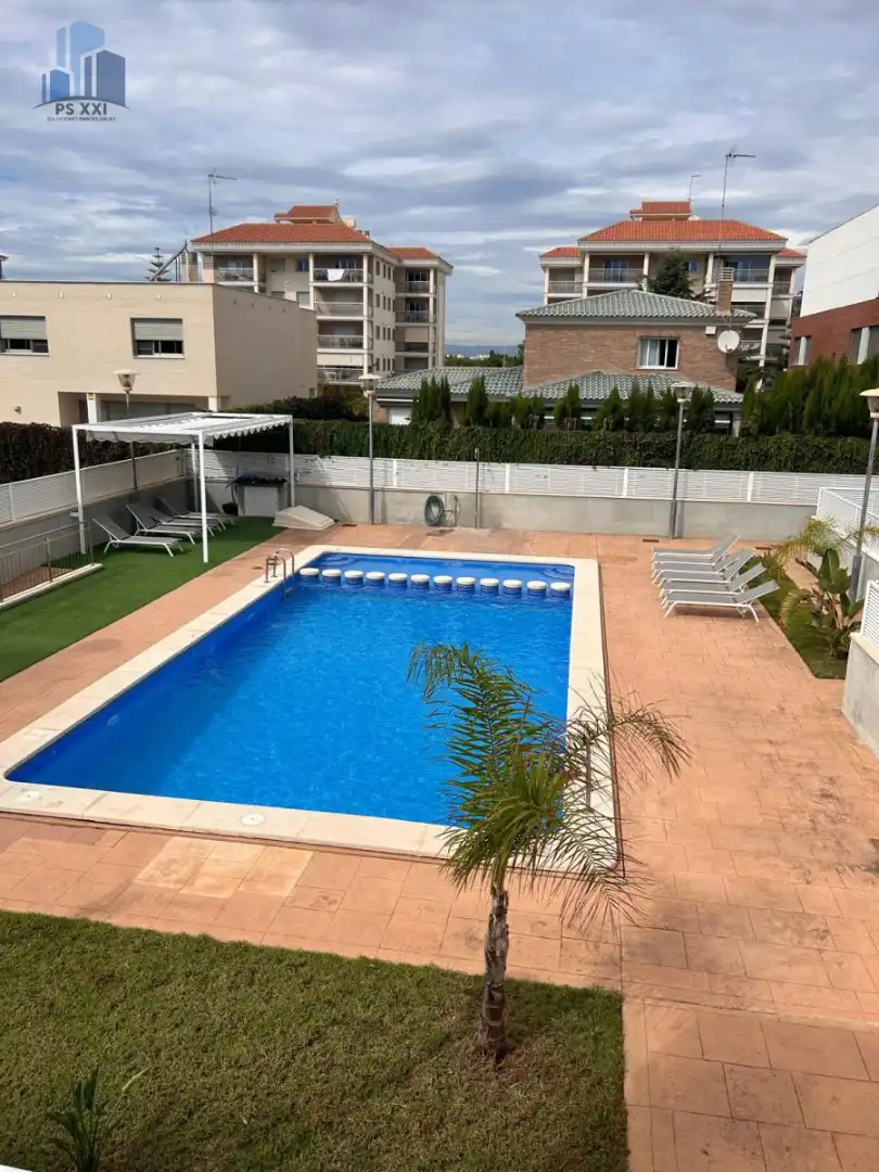 Piscina de Casa o xalet en venda en Burriana / Borriana amb Aire condicionat, Calefacció i Terrassa