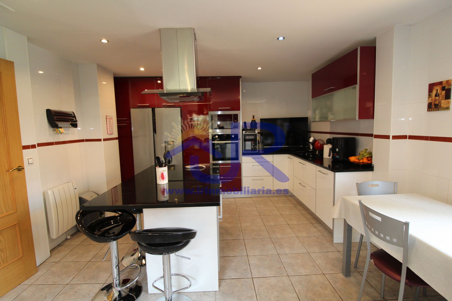Kitchen of Single-family semi-detached for sale in Paracuellos de Jarama  with Air Conditioner, Heating and Private garden