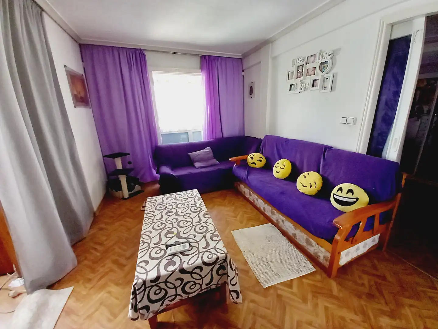 Sala d'estar de Pis en venda en Benidorm amb Moblat i Balcó