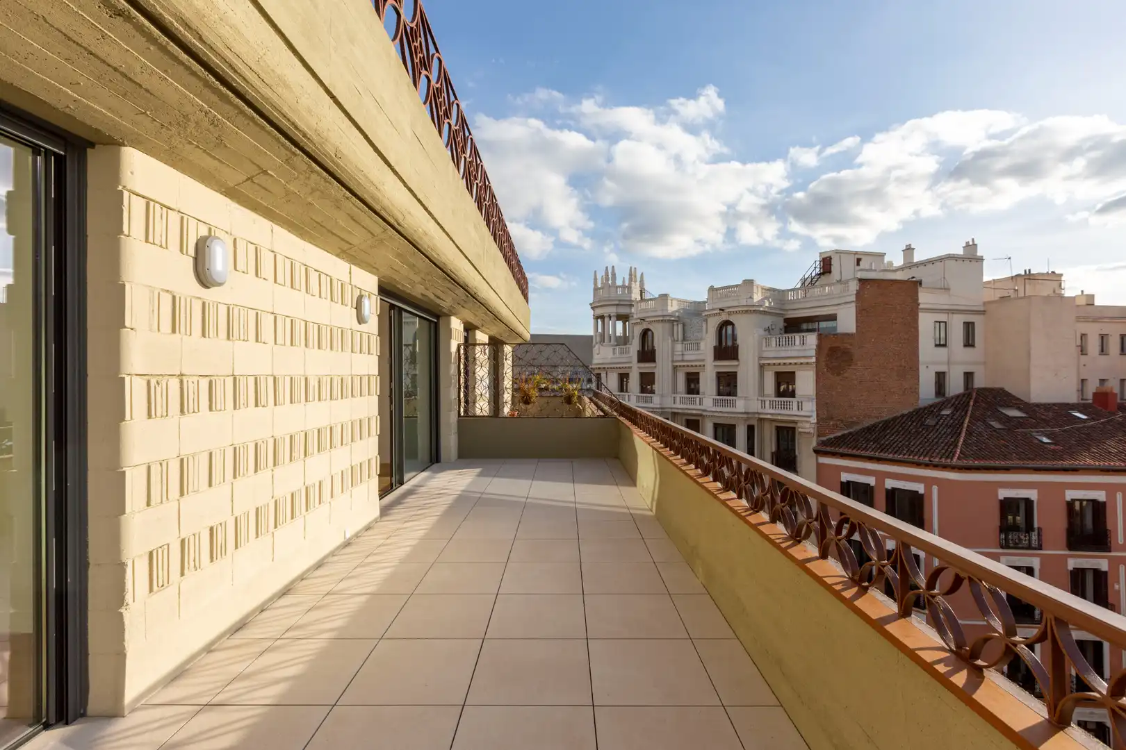 Terrace of Attic for rent in Madrid  with Air Conditioner, Heating and Storage room