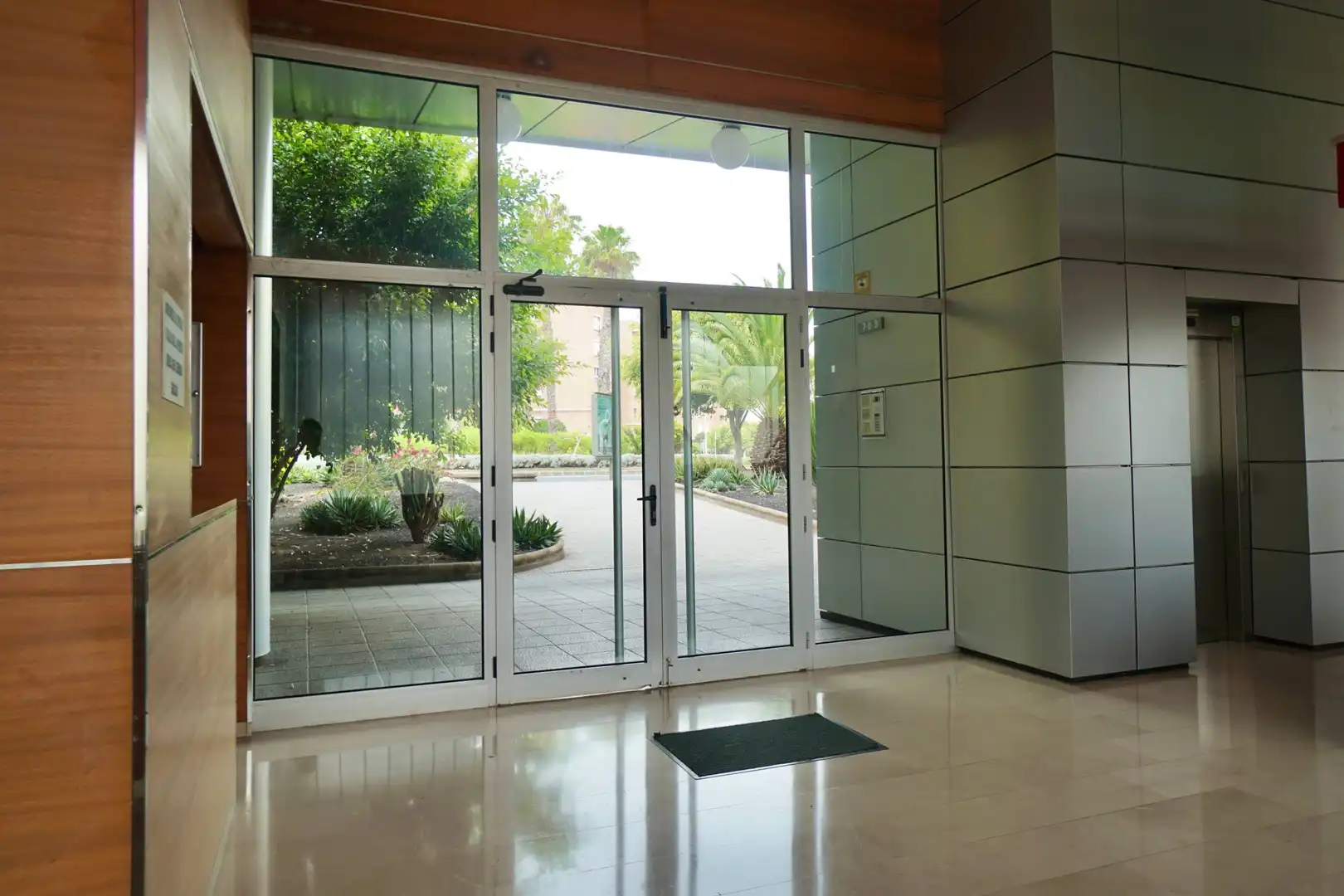 Piso de alquiler en Las Palmas de Gran Canaria con Jardín privado, Trastero y Amueblado