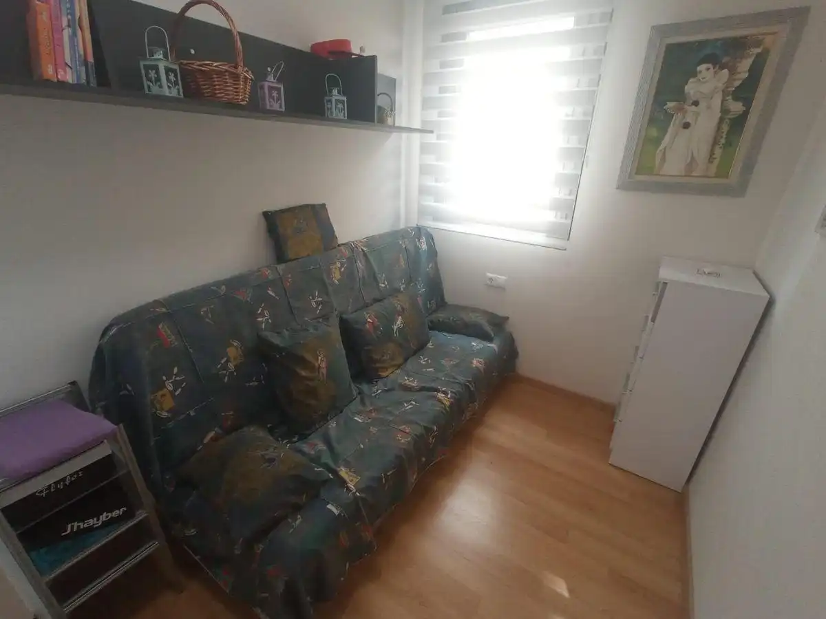 Sala d'estar de Pis en venda en La Ràpita amb Calefacció, Parquet i Balcó