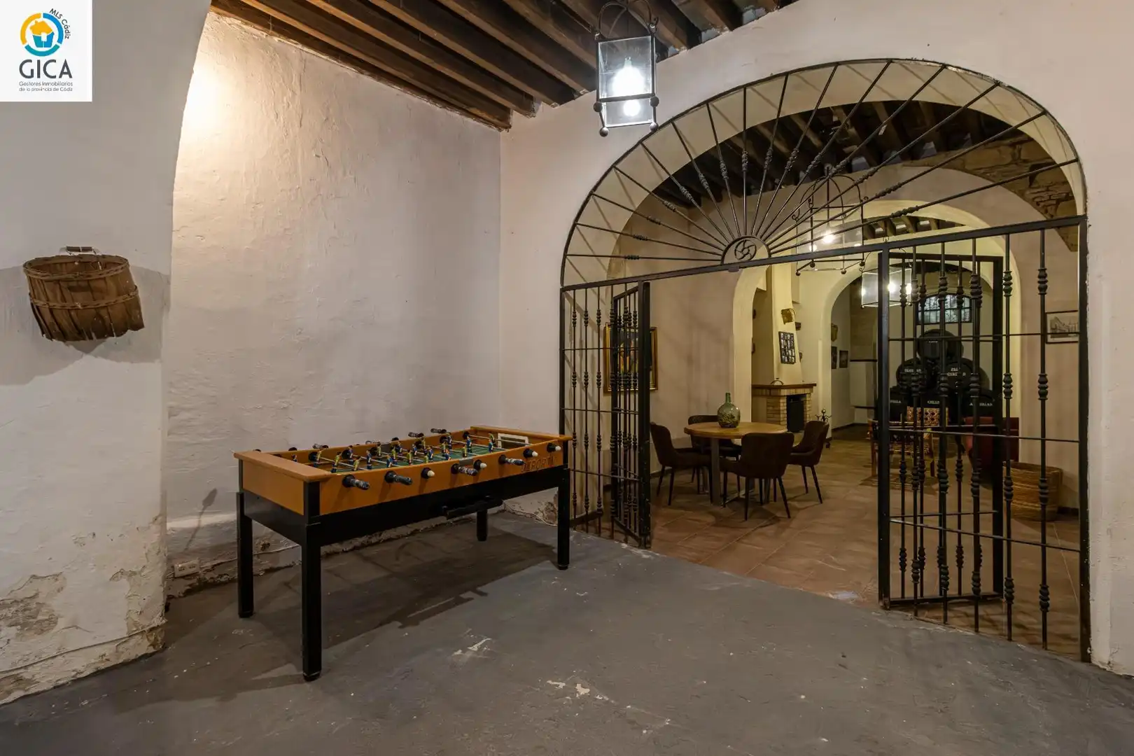 Houses for sale in Jerez de la Frontera  with Air Conditioner, Heating and Storage room