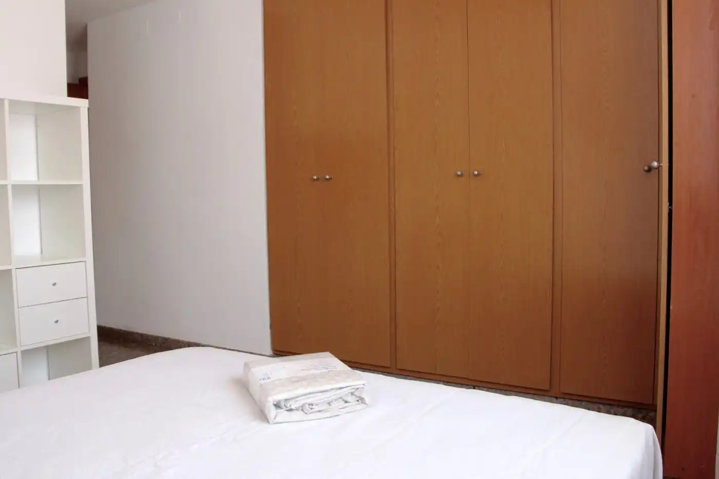 Dormitori de Apartament de lloguer en Alfara del Patriarca amb Aire condicionat, Calefacció i Terrassa
