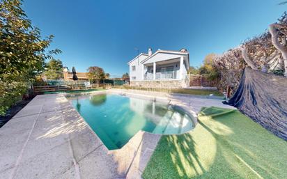 Piscina de Casa o xalet en venda en Uceda