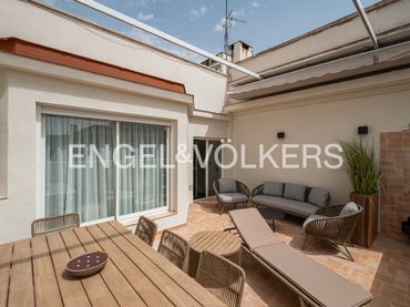 Penthouse mit Aufzug zur Miete in Barrio de Salamanca