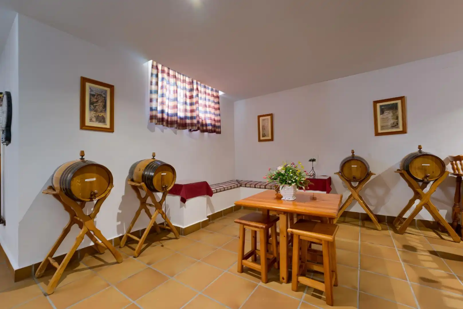 Houses for sale in Tomares  with Air Conditioner, Heating and Private garden