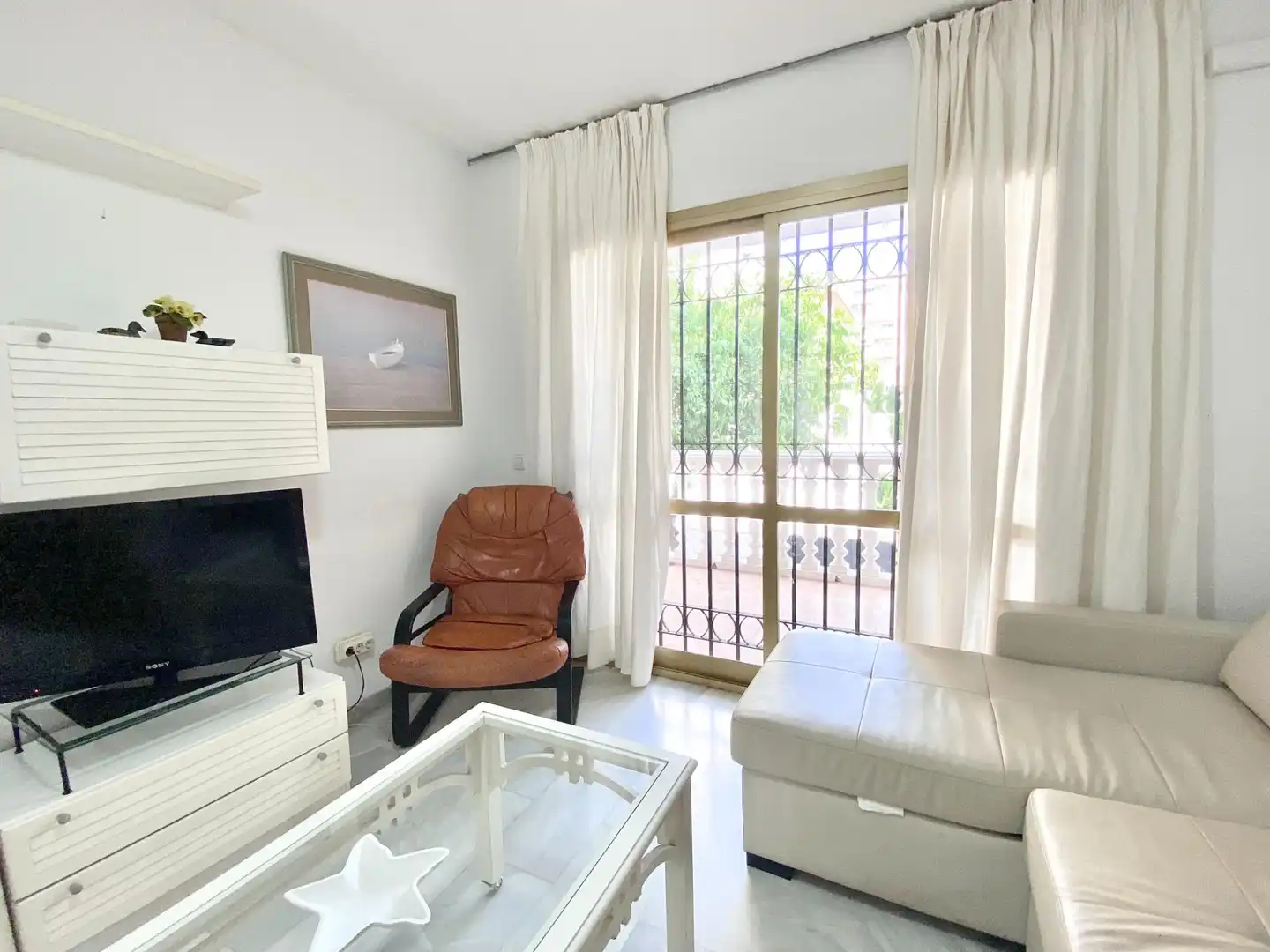 Living room of Flat for sale in Fuengirola  with Storage room and Community pool