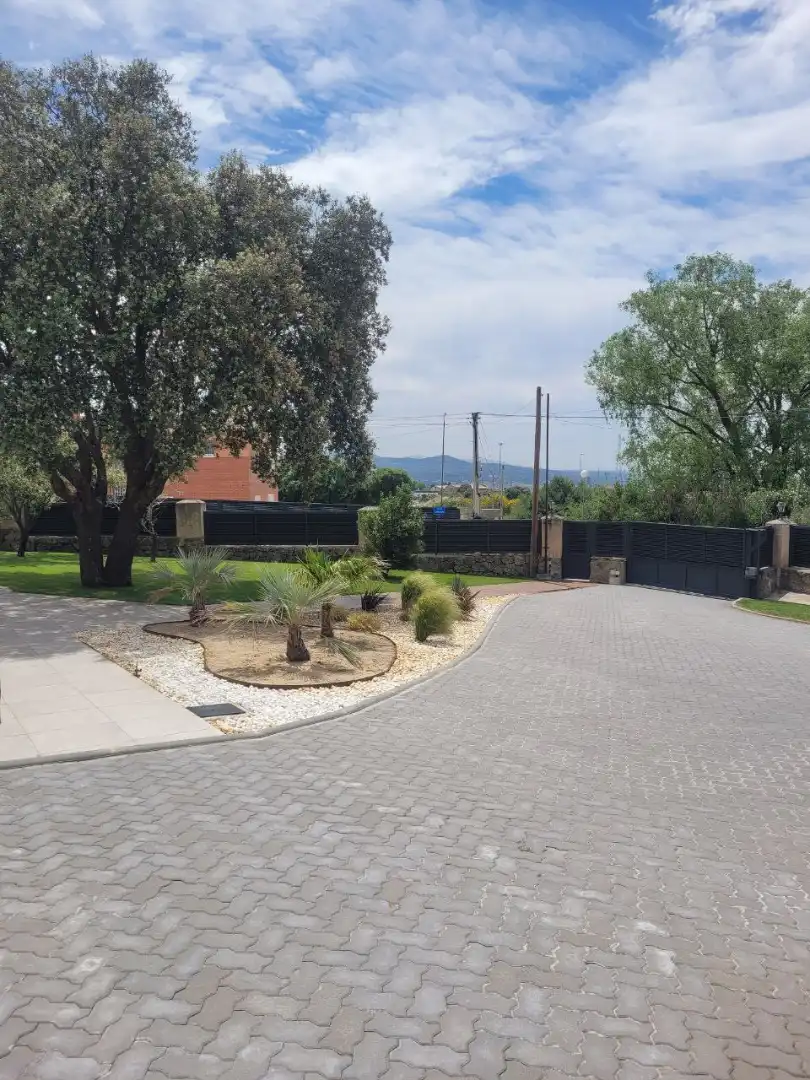 Houses for sale in Otero de Herreros  with Air Conditioner, Heating and Private garden