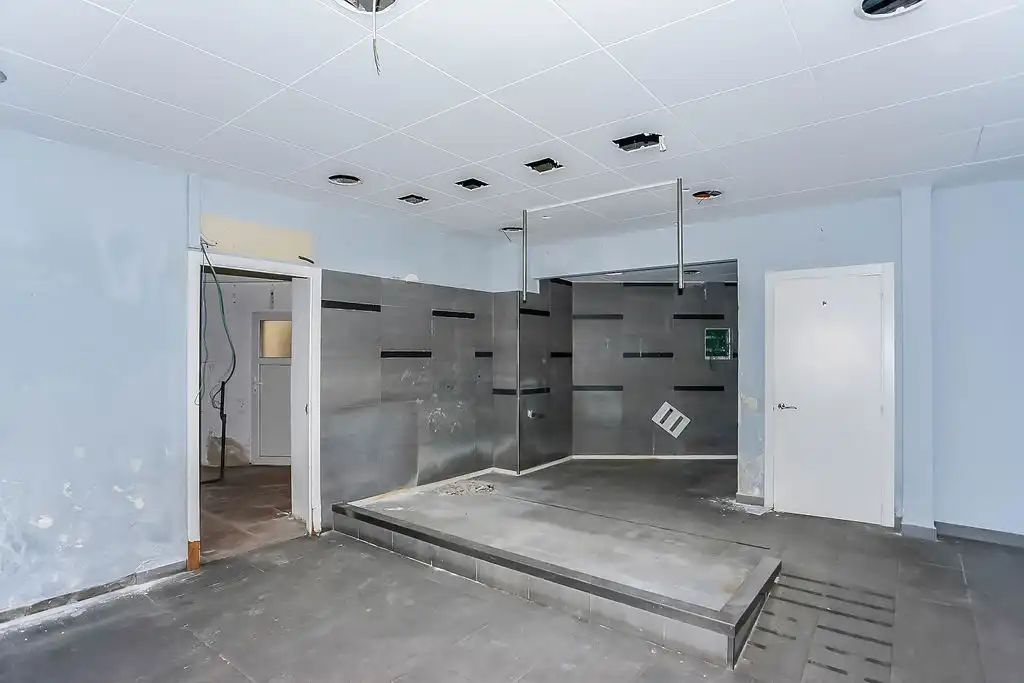 Local commercial à vendre à Av de les Voltes, imagen 14