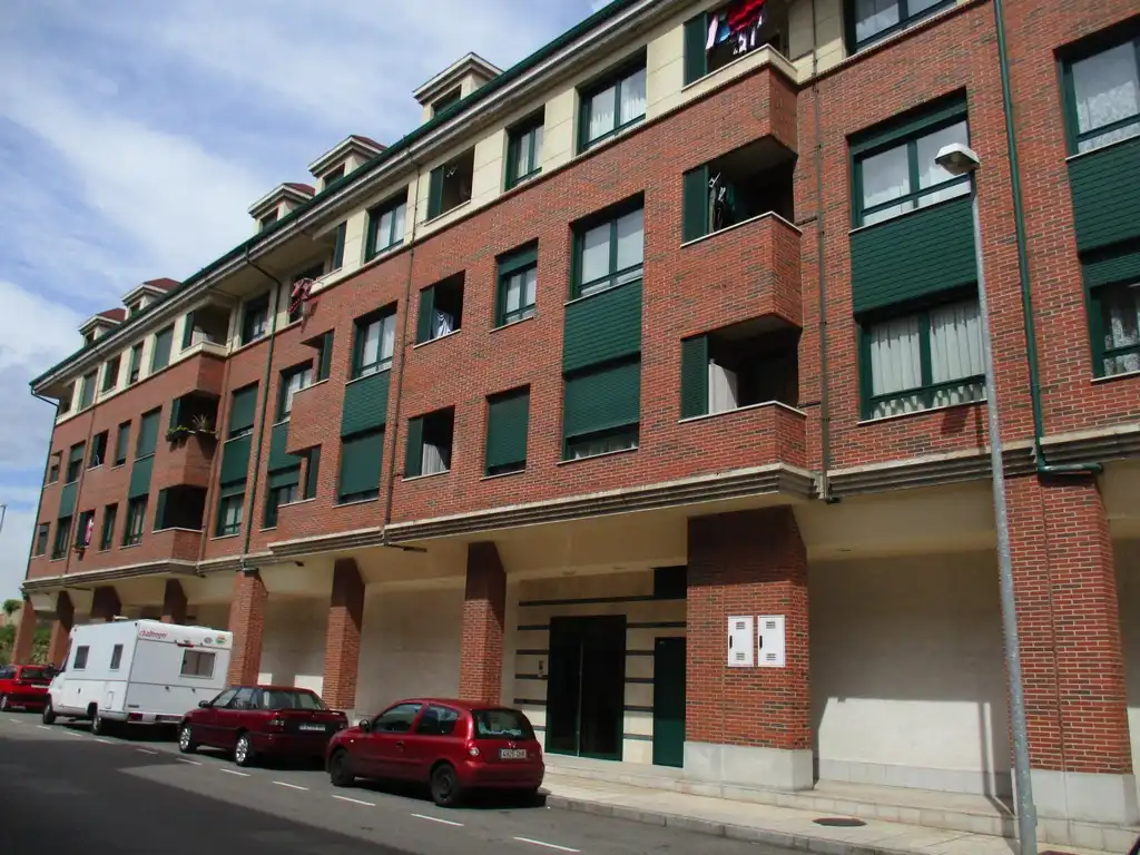 Vista exterior de Pis en venda en Gijón  amb Terrassa i Traster