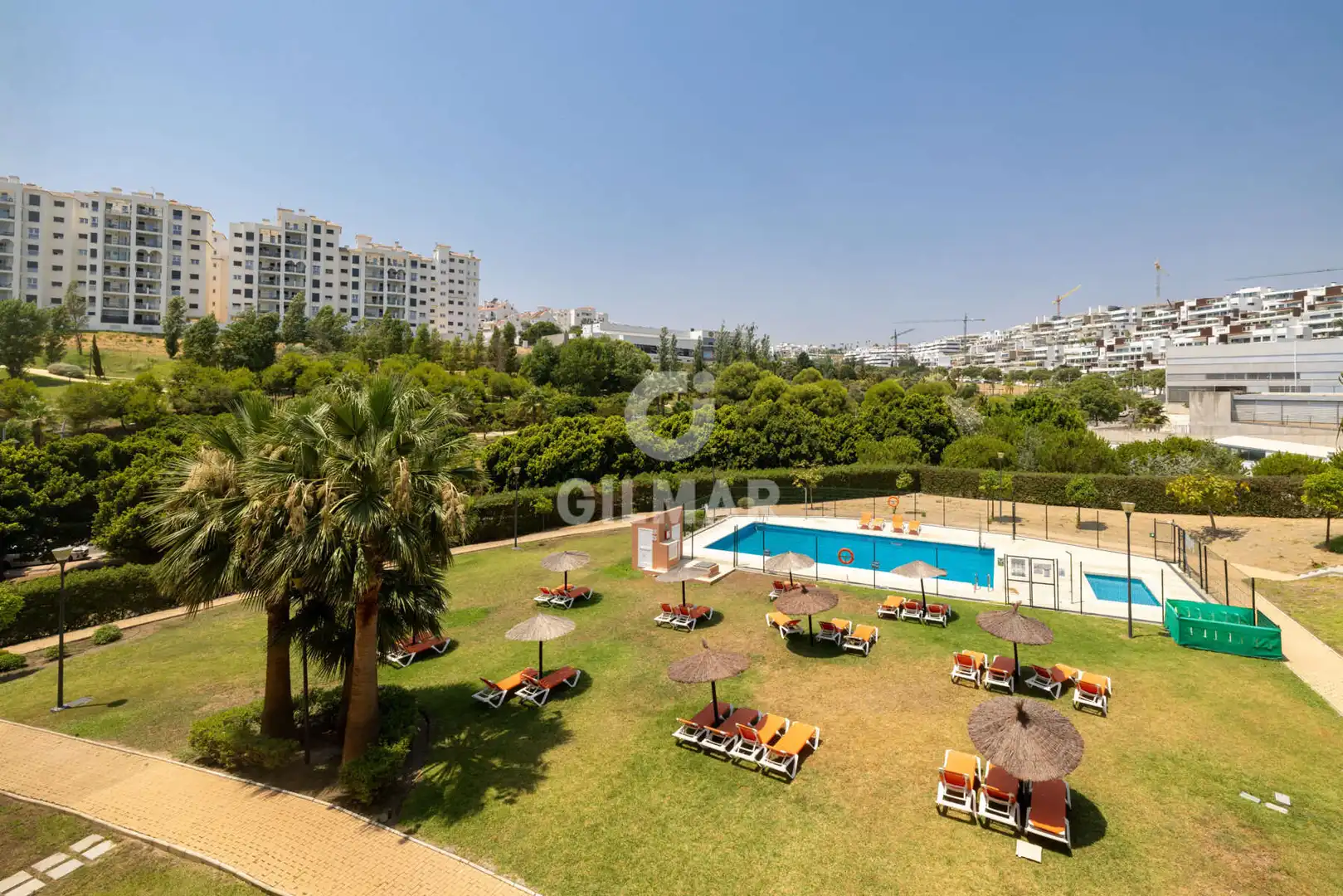 Jardí de Apartament en venda en Estepona amb Calefacció, Jardí privat i Piscina