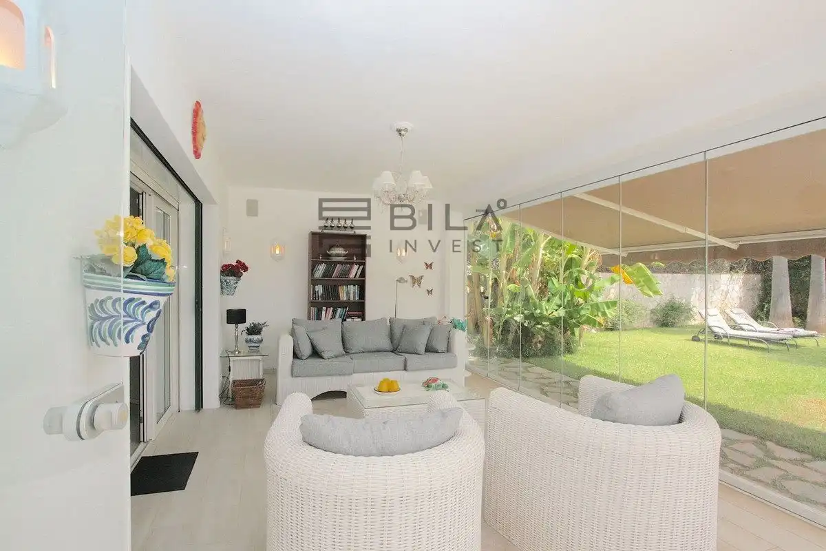 Sala d'estar de Casa o xalet en venda en Mijas amb Aire condicionat, Terrassa i Traster