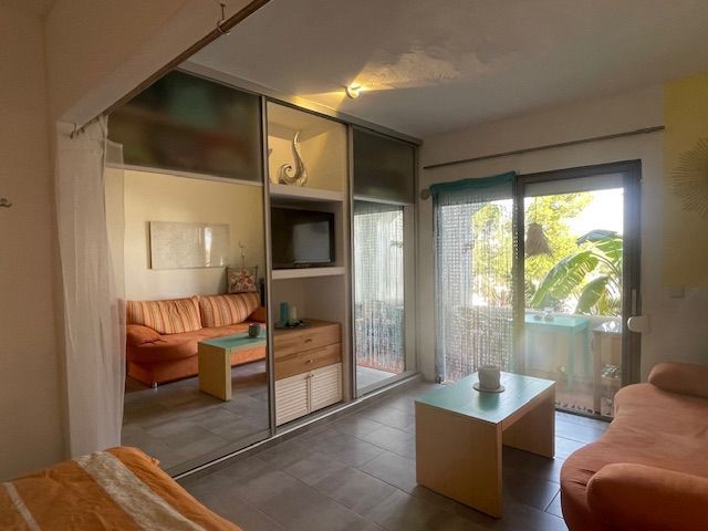 Sala d'estar de Apartament en venda en Sant Josep de sa Talaia amb Aire condicionat, Calefacció i Terrassa