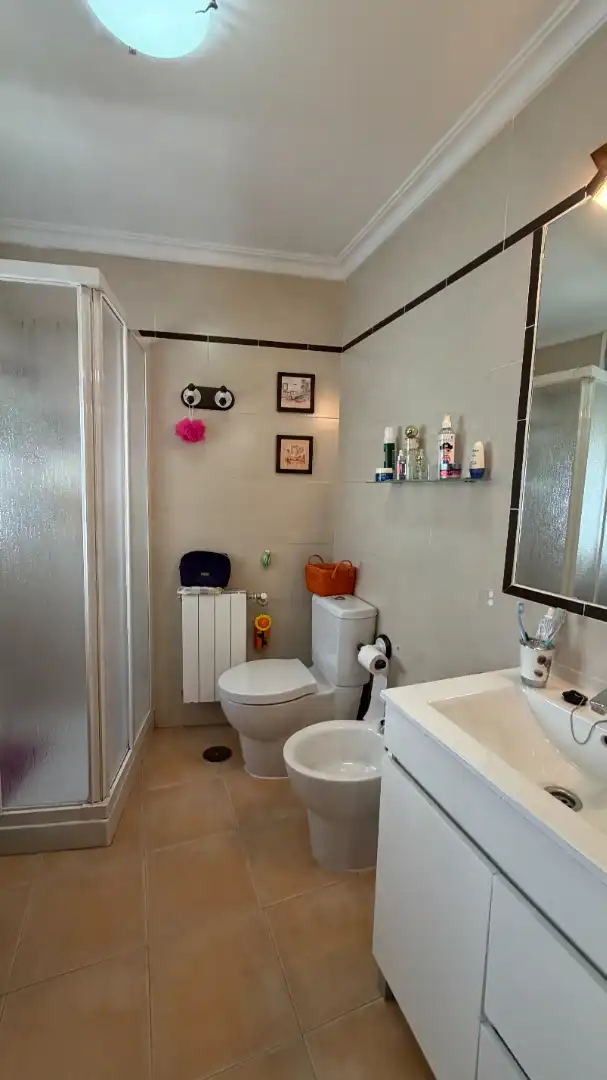 Bathroom of Flat for sale in Úbeda  with Air Conditioner, Heating and Terrace