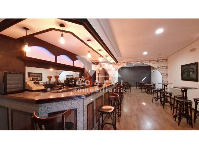 Local comercial en Alquiler en as airas en Alfoz