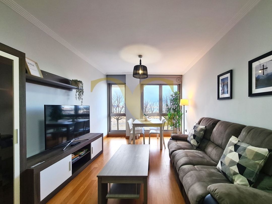 Sala de estar de Piso en venta en Gijón  con Calefacción y Amueblado