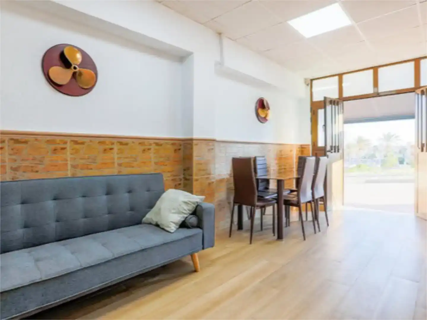 Sala d'estar de Planta baixa de lloguer en La Manga del Mar Menor amb Aire condicionat, Piscina i Moblat