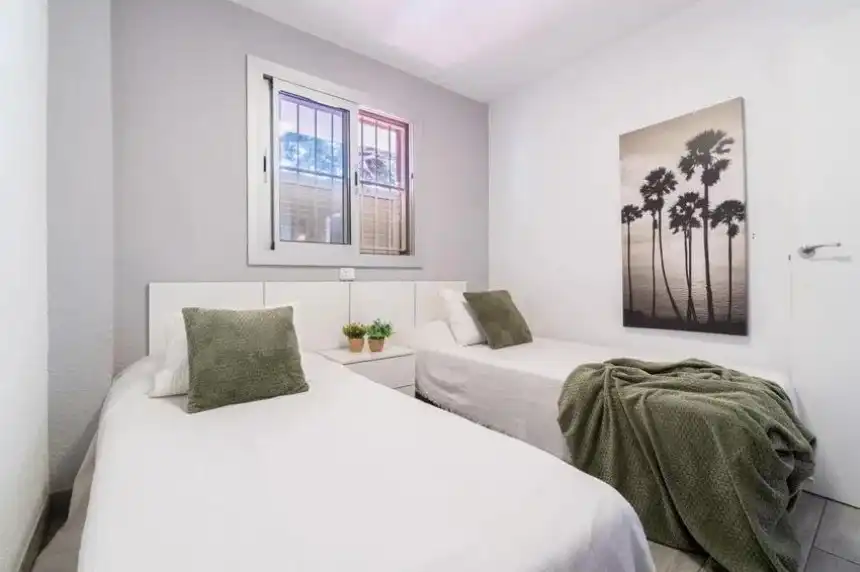 Bedroom of Flat for sale in Salou  with Air Conditioner, Heating and Oven