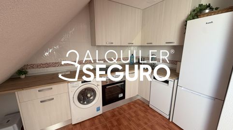 Foto 3 de Piso de alquiler en Callejon del Palomar, Yuncos, Toledo