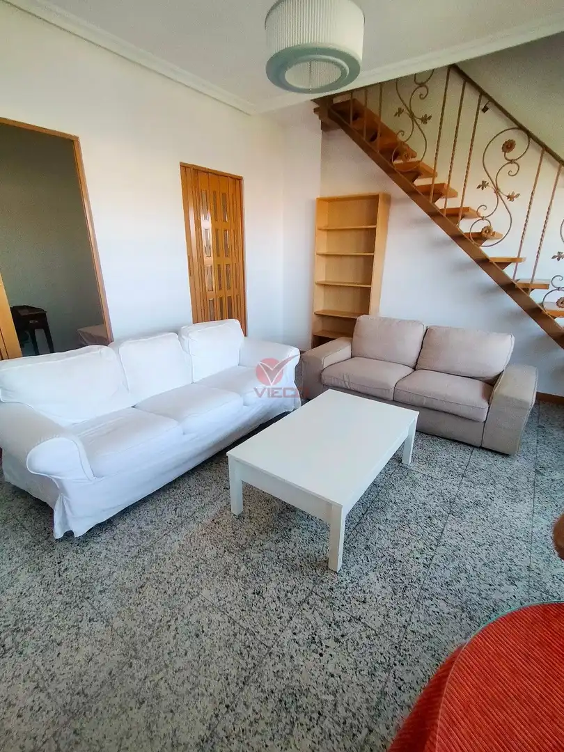 Wohnzimmer von Wohnung zur Miete in Cuenca mit Heizung, Abstellraum und Möbliert